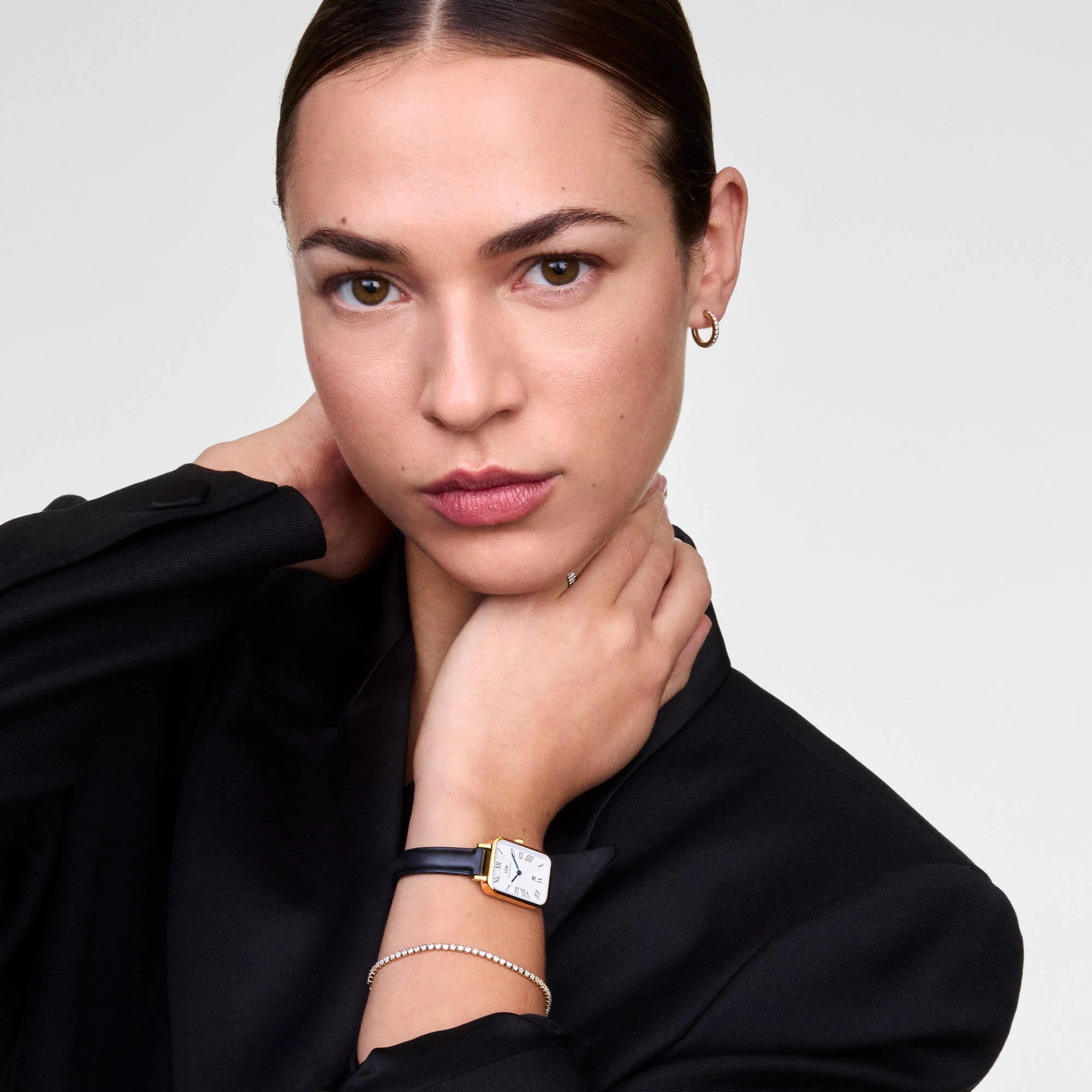 Quadro Roman Numerals Date Sheffield Gold