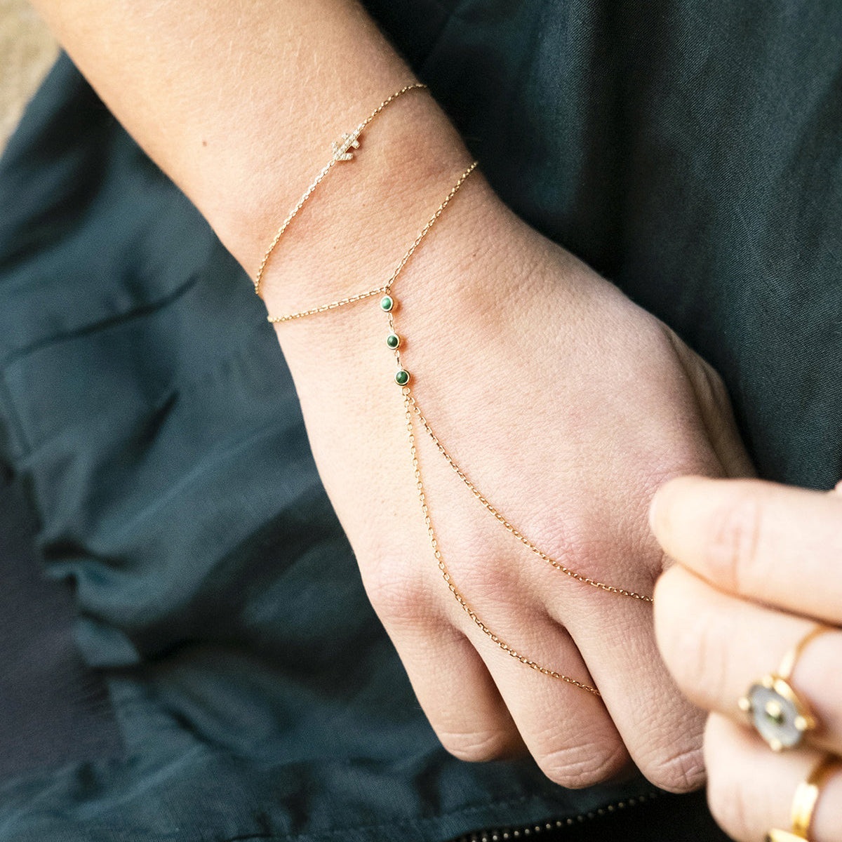 Nalia Hand Jewel